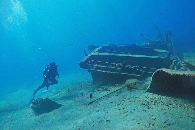 Full-Day Byron Shipwreck Dive for Certified Divers With Lunch - End Point