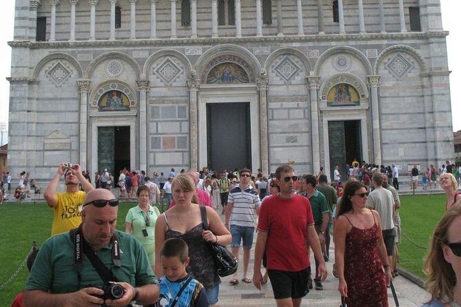 Full Day Car Tour of Pisa and Lucca From Florence - Luccas Charming Landmarks