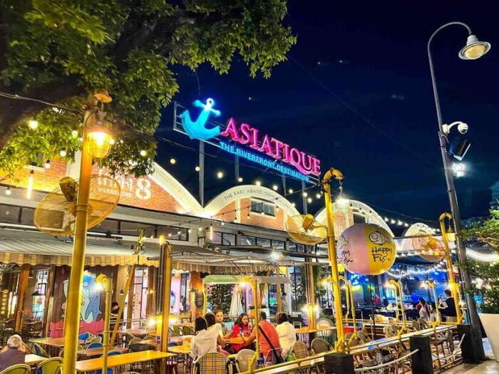 Full-Day City Bangkok : Discover the Grand Palace & Wat Arun - Visiting Asiatique The Riverfront