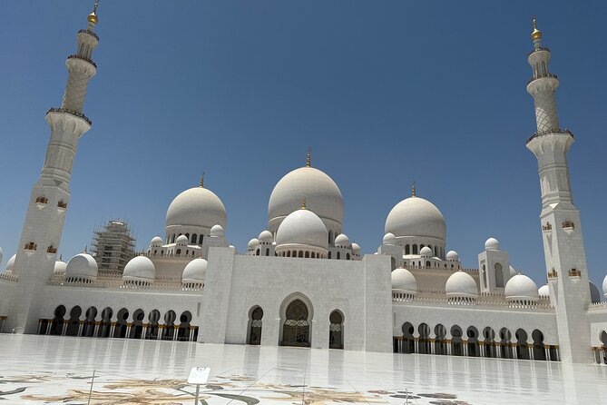 Full-Day City Tour From Dubai to Abu Dhabi - Expert Tour Guide