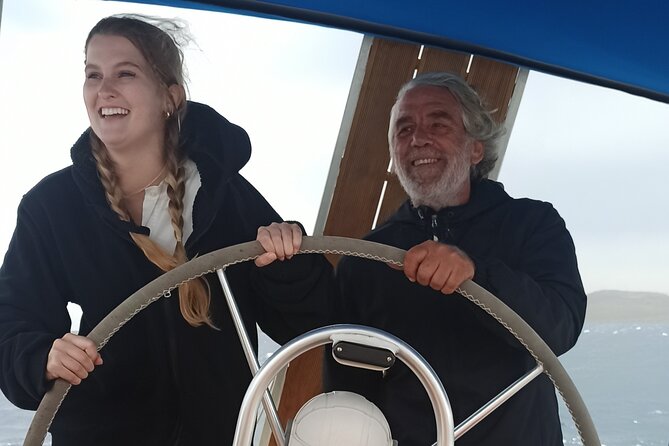 Full Day Cruise to Delos& Rhenia Islands With Lunch& Free Drinks - Onboard Amenities and Entertainment