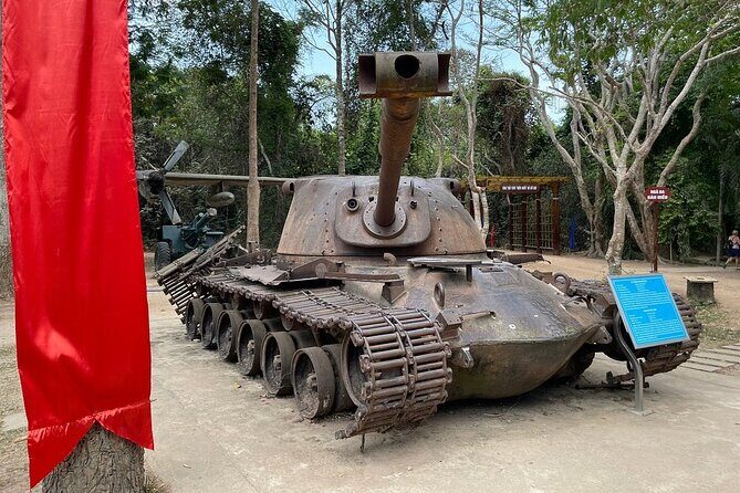 Full Day Cu Chi Tunnels and Mekong Delta Private Tour - A Deep Dive into the Itinerary