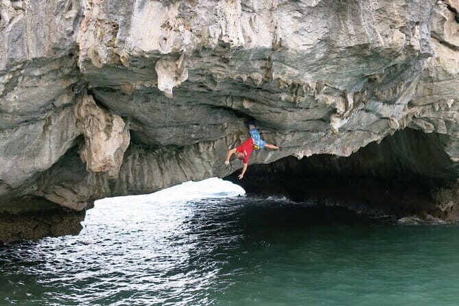 Full day deep water soloing - Kayaking in Cat Ba - Ha Long Bay. - The Itinerary Breakdown: What to Expect