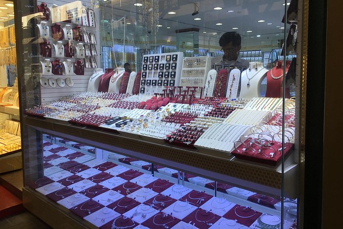 Full Day Dubai Shopping Tour With Private Transfers - Authentic Reviews and Ratings