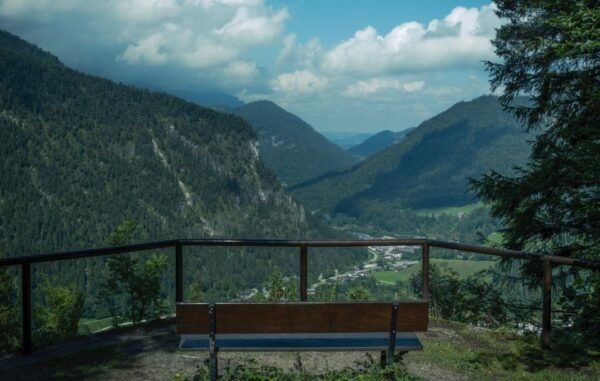 Full Day Eagle's Nest Berchtesgaden Obersalzberg WWII Tour - Related Activities