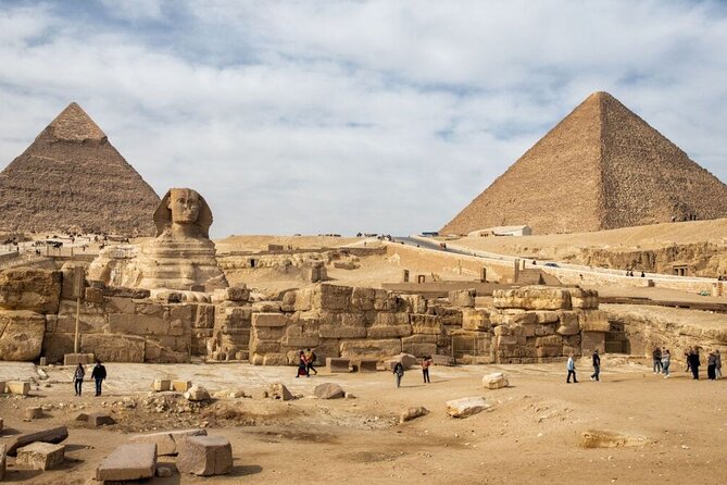 Full Day Egyptian Museum and Pyramids Private Tour From Hurghada - Good To Know
