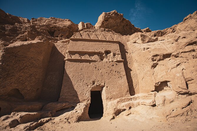 Full-Day Exploring The Land Of Midian & The Split Rock Of Moses - Transportation Details