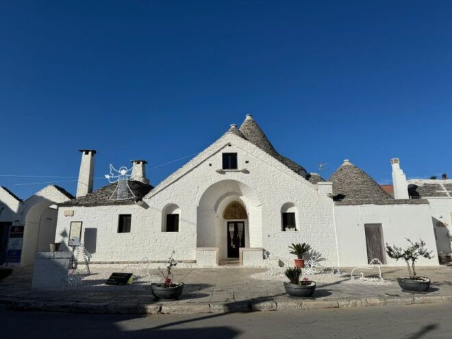 Full Day: From Matera to Polignano, Alberobello, Locorotondo - Locorotondo