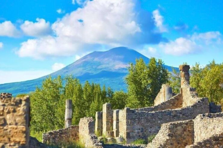 Full-Day From Naples: Pompeii and Vesuvius With Pizza Lunch - Experience Highlights