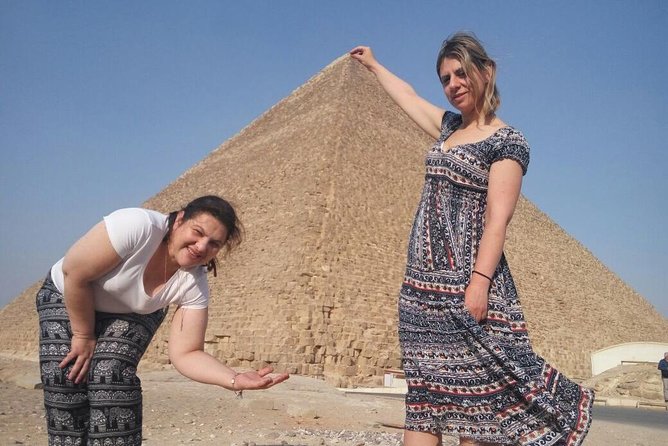 Full-Day Giza Pyramids, Egyptian Museum and Bazaar Private Tour - Giza Pyramids Exploration