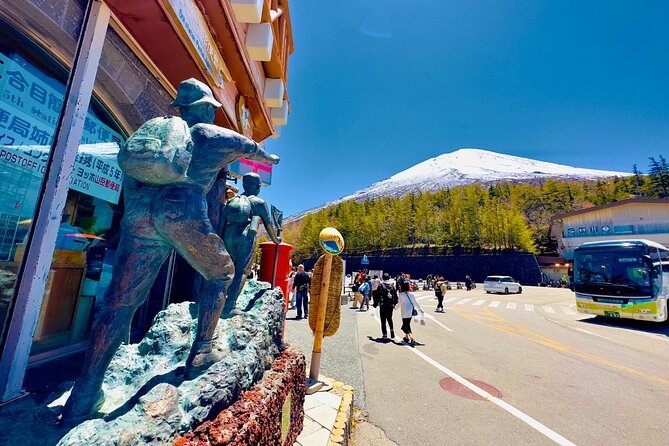 Full-Day Guided Private Tour in Mountain Fuji - Meeting and Pickup