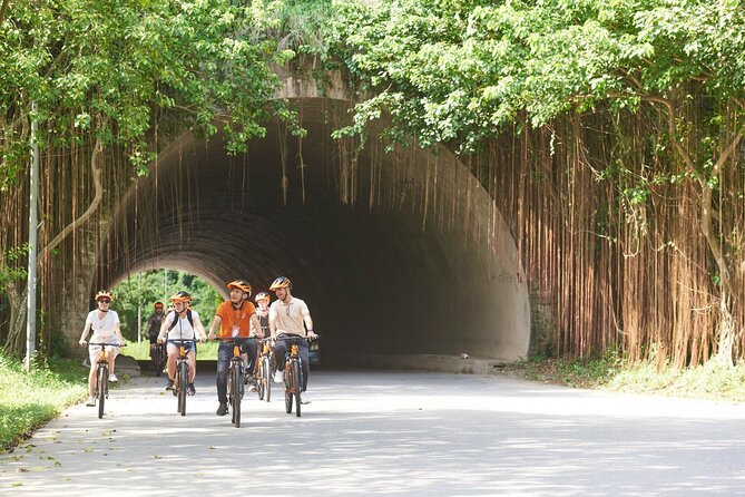 Full Day Guided Tour in Bai Dinh, Trang An and Mua Cave - Transportation