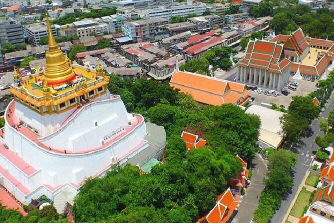 Full Day Guided Tour of Bangkok's Ancient Palaces and Temples - Additional Experiences: Local Flavors and Scenic Views