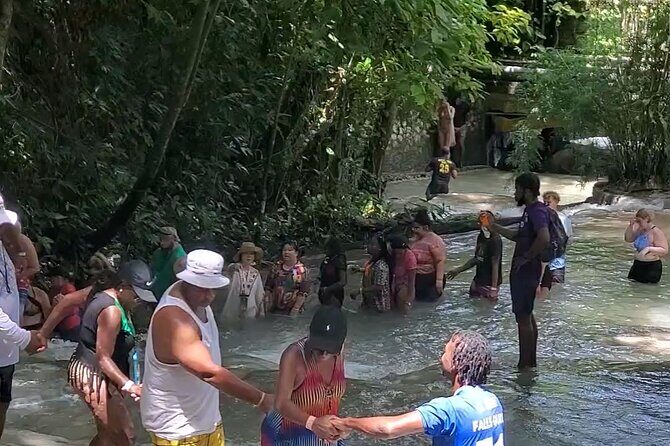 Full-Day Guided Tour to Dunns River Falls & shopping with lunch - Good To Know