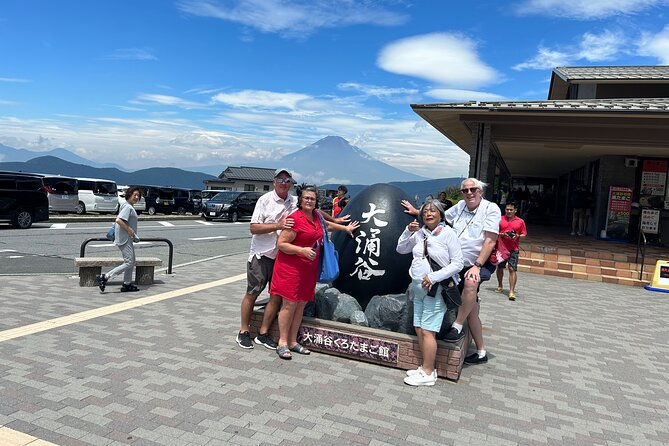 Full Day Hakone & Kamakura Tour To-And-From Tokyo Area, up to 12 - The Sum Up