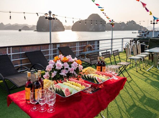 Full Day Halong Bay - Titop Island, Sung Sot Cave, Luon Cave - Accommodations for Vegetarians and Food Allergies