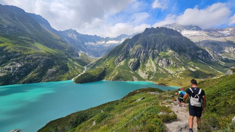 Full-Day Hiking Swiss Alps and Lake with Pick-up - The Itinerary: What to Expect
