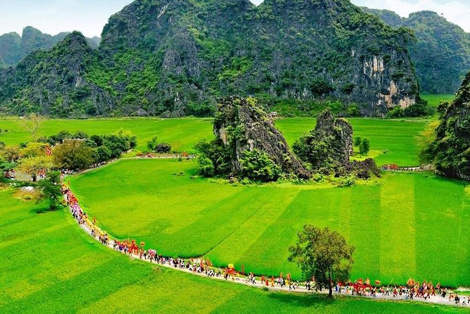 Full Day Hoa Lu and Tam Coc DELUXE Tour Including BUFFET Lunch - Deluxe Tour Inclusions