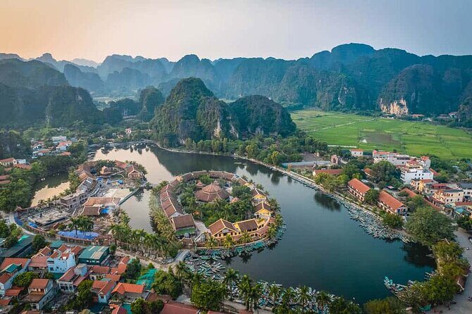 Full Day Hoa Lu Tam Coc Excursion from Hanoi by Limousine - Why Choose This Tour?