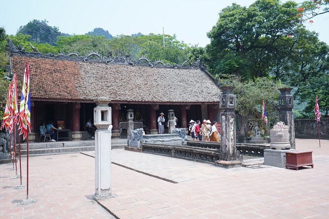 Full Day Hoa Lu/Tam Coc/ Mua Cave Tour by Limousine Bus - Important Information