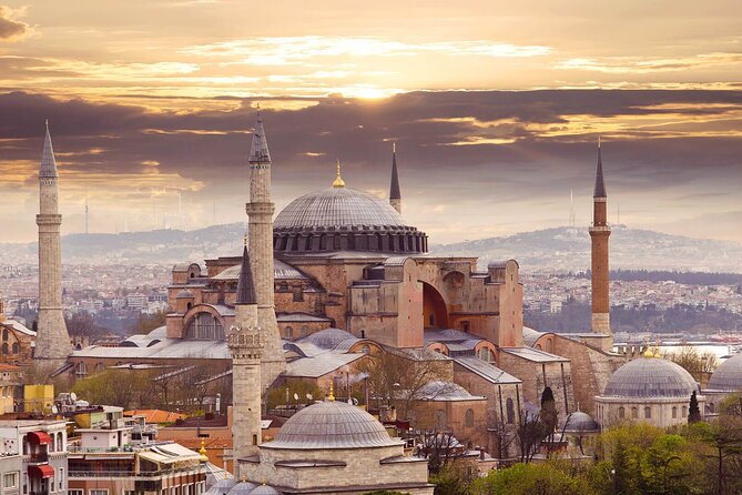 Full Day Istanbul Old City Tour With Expert Local Guide - Immerse Yourself in Istanbuls Vibrant Street Life