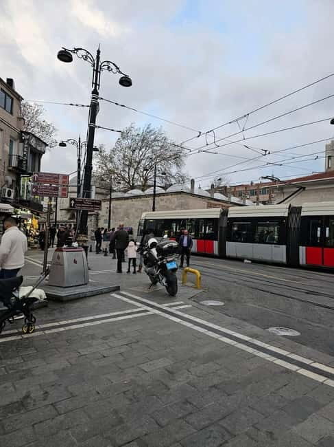 Full-Day Istanbul Tour with Transfer and Lunch Included - Practical Details and Tips