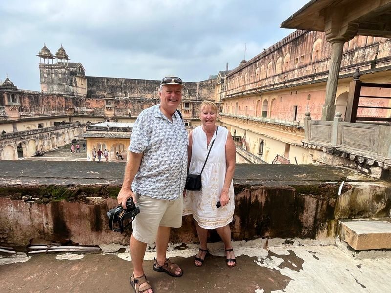 Full-Day Jaipur City Tour - Private Experience - Lunch: a pause, with the bill on you