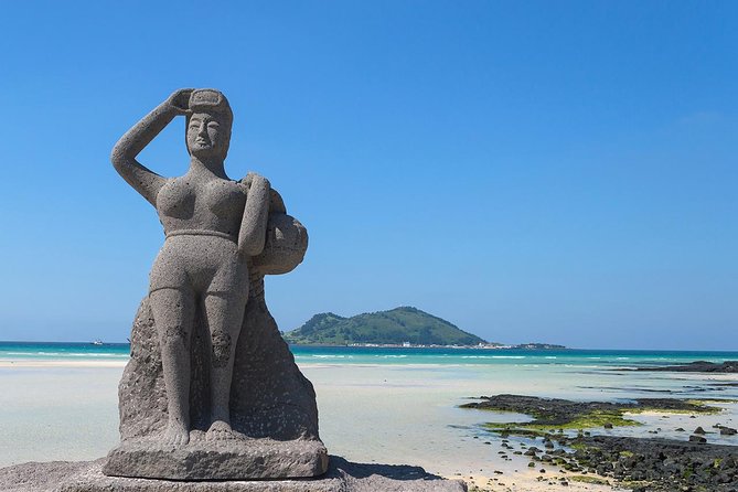 Full Day Jeju Island Private Tour for East Course With Korean Black Pork BBQ - Booking Information and Tips