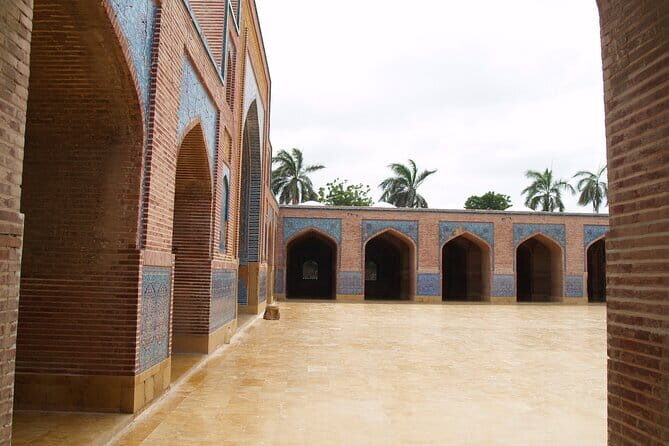 Full Day Karachi to Thatta Unesco Sites Tour - Practical Details and What to Expect