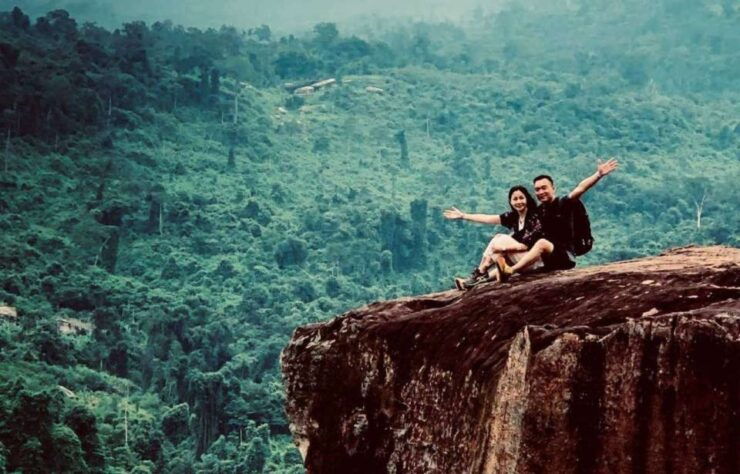 Full-Day Kulen Waterfall and 1000 Lingas Tour - Tour Experience