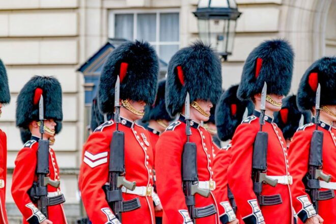 Full-Day London Sightseeing Tour – Historic & Modern - Changing of the Guard Ceremony