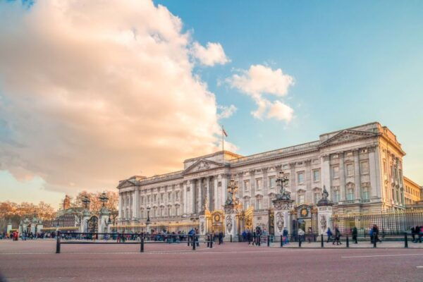Full-Day London Sightseeing Tour – Historic & Modern - River Thames Cruise
