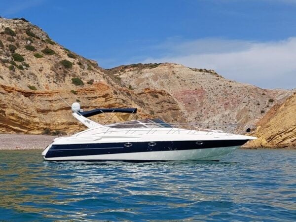 Full Day Luxury Boat Charter - Highlights