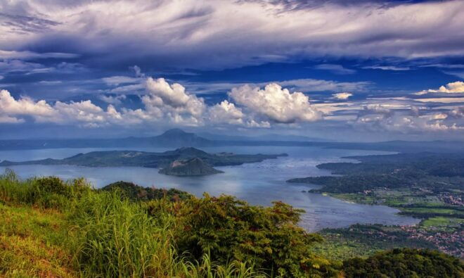 Full-Day Manila City, Tagaytay Taal Volcano and Lake Tour - Transportation