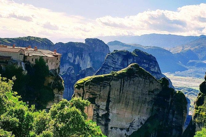 Full Day Meteora Private Tour - Onboard Wi-Fi