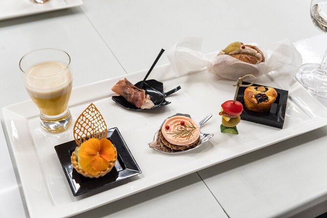 Full-Day Mt. Fuji & Wine and Food Boutique Winery Hopping Tour - Meeting Options and Timing