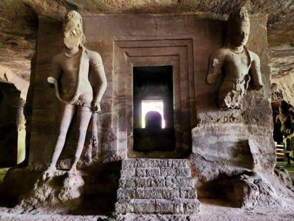 Full Day Mumbai Sightseeing With Elephanta Caves In One Day - Frequently Asked Questions