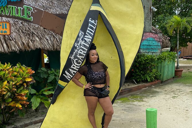 Full-Day Negril & Ricks Cafe Sunset Tour From Montego Bay - Food and Drinks at Ricks Cafe