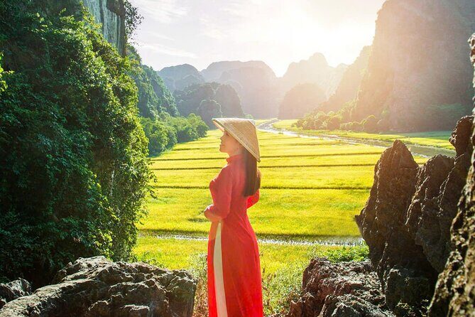 Full Day Ninh Binh, Hoa Lu, Tam Coc and Mua Cave - Hoa Lu Temple Complex: Stepping into Vietnam’s Past