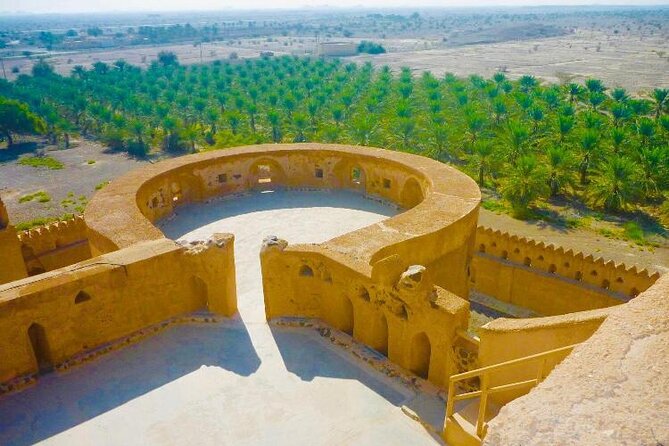 Full-Day Nizwa Fort, Bahla Fort and Jabreen Castle Private Tour - Meeting and Pickup Information
