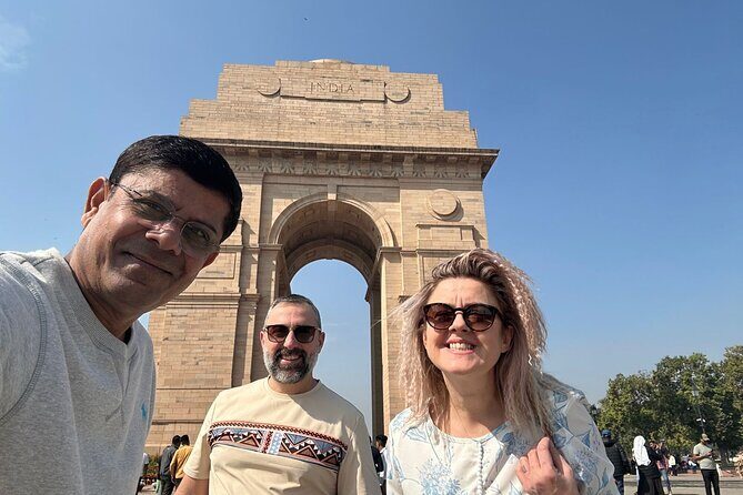 Full Day Old and New Delhi Tour By Car Tuktuk - Good To Know
