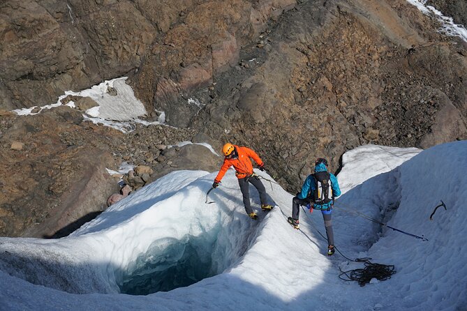 Full Day on Vatnajökull Adventurous Glacier Exploration Hike - Recommended Physical Fitness Level