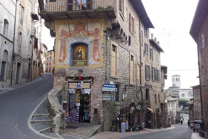 Full Day Orvieto and Assisi From Rome - Departure Details