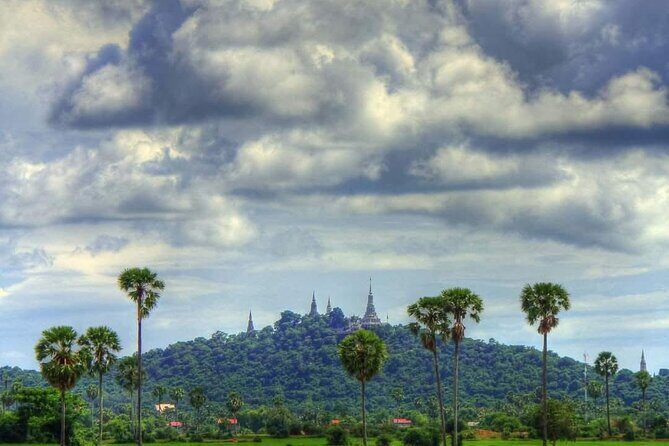 Full Day Oudong Former Capital City & Phnom Penh City Tour - Craftsmanship at the Silver Smith Making Village