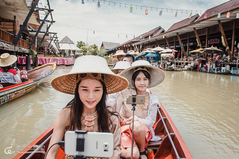 Full day Pattaya with hidden beach (lala lake)by MyProGuide - The ride back ends at Jodd Fairs