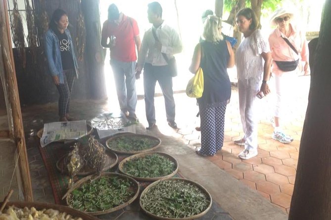 Full-Day Phnom Penh City & Silk Island With a Local Tuk Tuk Tours - Pricing and Reservation