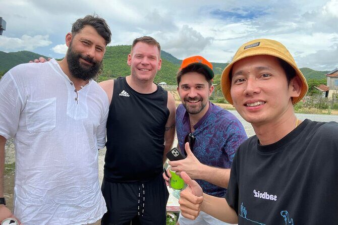 Full Day Phnom Penh Private Tour Taxi Car Van local guide - Discovering Phnom Penh’s Landmarks and Stories