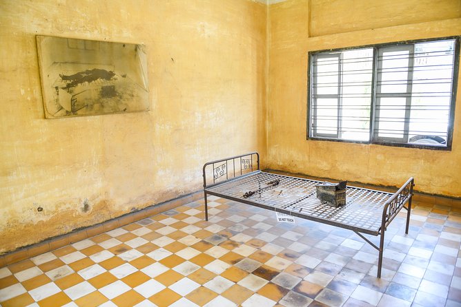 Full-Day Phnom Penh Sightseeing Tour & Killing Field - Overview of the Tour