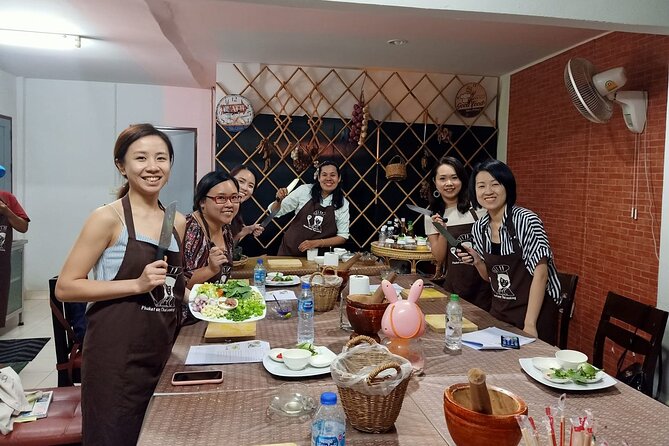 Full Day Phuket Easy Thai Cooking Class and Market Tour - Cooking Class Details and Experience