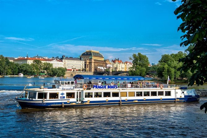 Full-Day Prague in a Nutshell Walking Tour With Delicious Lunch-Cruise - Inclusions and What To Expect